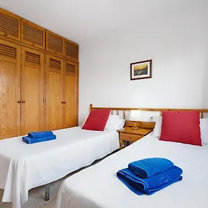 https://puerto-chico-9.in-canary-islands.com